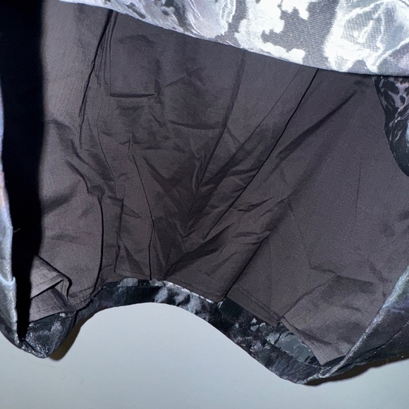 EUC Soft Surrounding Astor Metallic Jacquard Floral Maxi Skirt Size Small - Picture 3 of 8